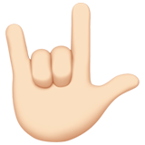 seni seviyorum işareti: açık cilt tonu