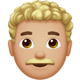 erkek: orta açık cilt tonu kıvırcık saç