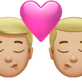 öpücük: erkek erkek orta açık cilt tonu