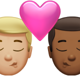 öpücük: erkek erkek orta açık cilt tonu orta koyu cilt tonu