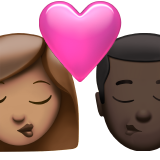 öpücük: kadın erkek orta cilt tonu koyu cilt tonu