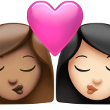 öpücük: kadın kadın orta cilt tonu açık cilt tonu