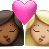 öpücük: kadın kadın orta koyu cilt tonu orta açık cilt tonu