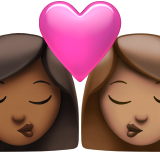 öpücük: kadın kadın orta koyu cilt tonu orta cilt tonu