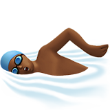 yüzen erkek: orta koyu cilt tonu