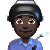 erkek fabrika işçisi: koyu cilt tonu