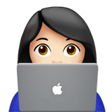 kadın teknoloji uzmanı: açık cilt tonu