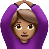 tamam hareketi yapan kadın: orta cilt tonu